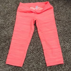 Under armour medium bright orange striped capris
